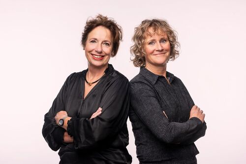 Productmanager Esther Gjaltema en praktijkcoach José Spelberg bij Agilio Software Nederland (Foto: Agilio)