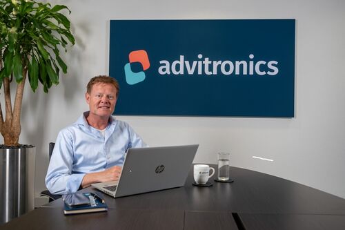 ‘Onze rol is om praktijken te helpen grip te houden op rust, bereikbaarheid en continuïteit.’ — Mark Pijnenburg, directeur Sales Advitronics