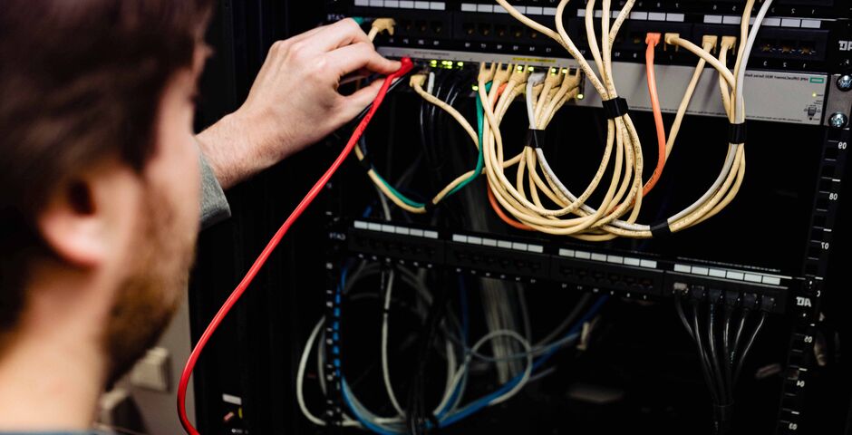 'Criminelen weten dat zorginstellingen kwetsbaar zijn en onder druk sneller betalen.’ (Foto: Techni Team)