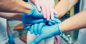 De ledenraad ziet financiële risico's in een cao: daling van de tarieven, financiële gevolgen van handhaving op schijnzelfstandigheid versus mogelijke loonstijgingen. (Foto: Shutterstock)