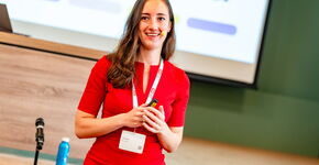 Laura Bas: 'Vooral verouderde systemen springen eruit als grootste frustratie op het gebied van inefficiënt werken' (Foto: Jitske Seckel voor PraktijkmanagersNetwerk 2025)