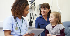 Taakherschikking mogelijke oplossing tekort jeugdartsen